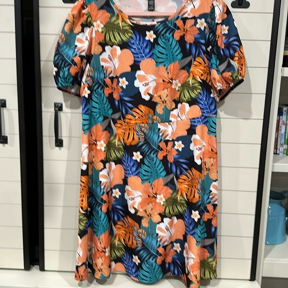 Emily Rose dress size 1x. Pit 23”. Length 38”.